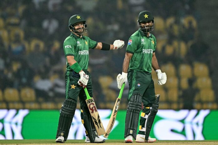 1772316322-39c4910ec22971ef56a48ae44f51e58e বিশ্বকাপ ইতিহাসের সেরা জুটি এখন সাহিবজাদা-ফখর