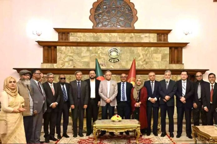 রাষ্ট্রপতির কাছে পিএসসি’র বার্ষিক প্রতিবেদন পেশ