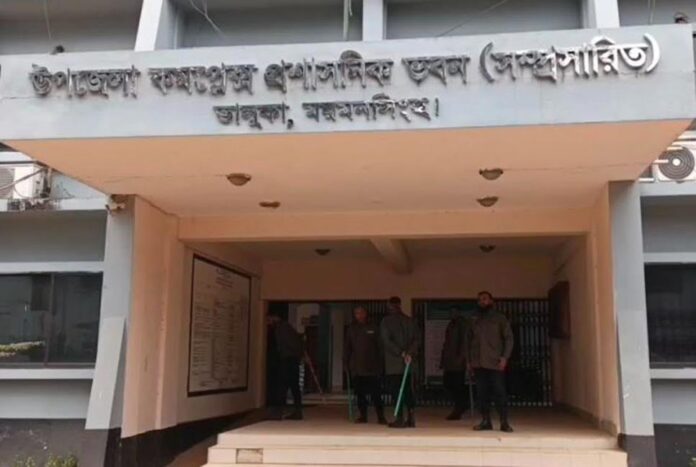 ভালুকায় ইউএনও’র বিরুদ্ধে অসহযোগিতা ও অনিয়মের অভিযোগ