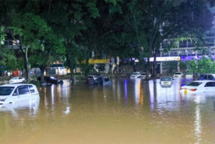 কেনিয়ায় ভারী বৃষ্টি ও আকস্মিক বন্যায় ৪২ জনের প্রাণহানি