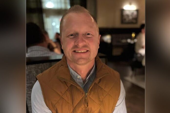 মজা করতে গিয়ে মর্মান্তিক দুর্ঘটনা, ছাত্রের গাড়িতে পিষ্ট হয়ে শিক্ষক নিহত