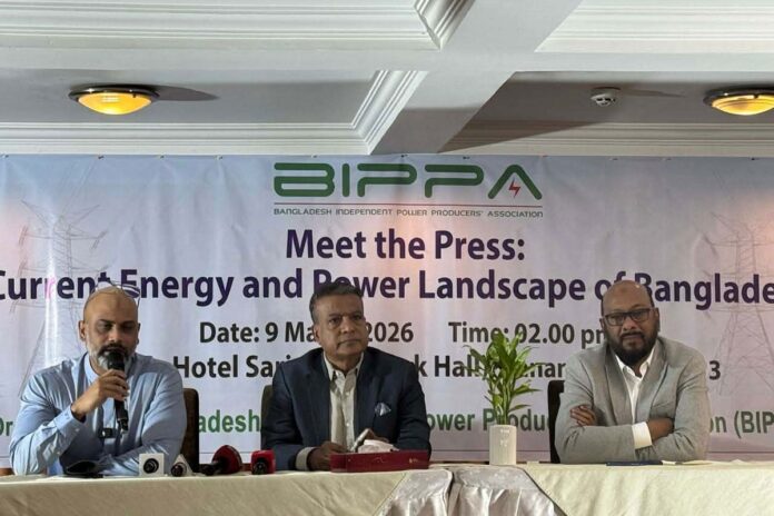 ‘তেলভিত্তিক কেন্দ্র ছাড়া বিদ্যুৎ সামাল দেওয়া কঠিন হবে’