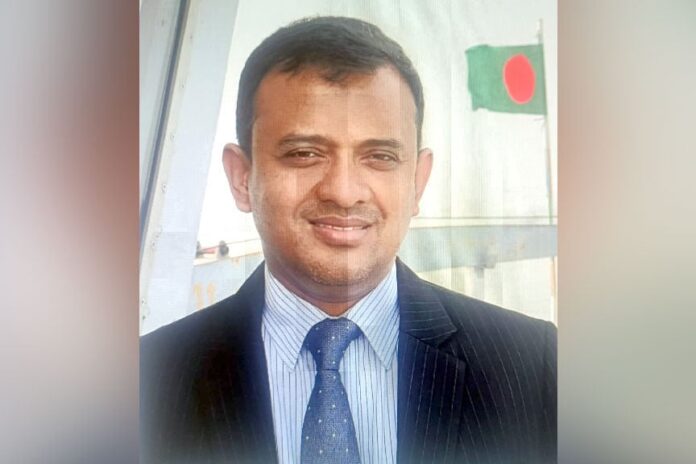 সাবেক গভর্নরের পিএস কামরুলসহ দুজনের বিদেশ ভ্রমণে নিষেধাজ্ঞা