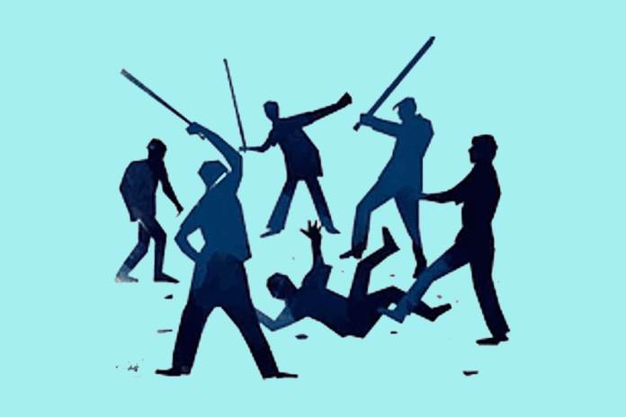 মোংলায় দাবি করা টাকা না পেয়ে যুবককে পিটিয়ে রক্তাক্ত করলেন প্রতিবেশী