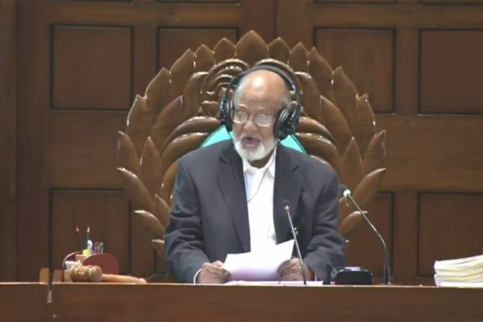 প্রথম অধিবেশনের সভাপতি খন্দকার মোশাররফ