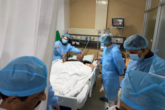 1773395515-9fba4e5ab8c15d75ffee5afcdafc4132 মির্জা আব্বাসকে দেখতে এভারকেয়ারে প্রধানমন্ত্রী তারেক রহমান