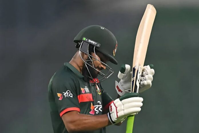 বৃষ্টির জন্য বন্ধ খেলা