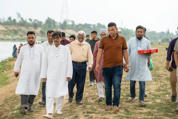 1773419200-bb65bdac5302603856d421f2bd871b4f গোমতী নদী পরিদর্শনে কৃষিমন্ত্রী, দূষণ রোধে সচেতনতার আহ্বান