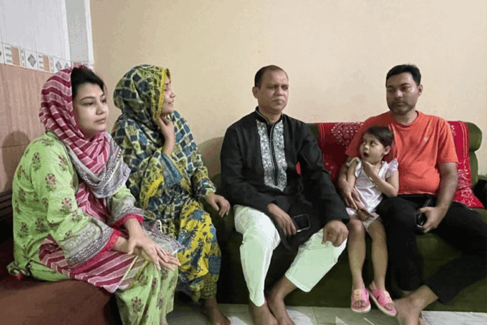 প্রয়াত সাংবাদিক রউফ জালালের বাসায় প্রধানমন্ত্রীর অতিরিক্ত প্রেস সচিব