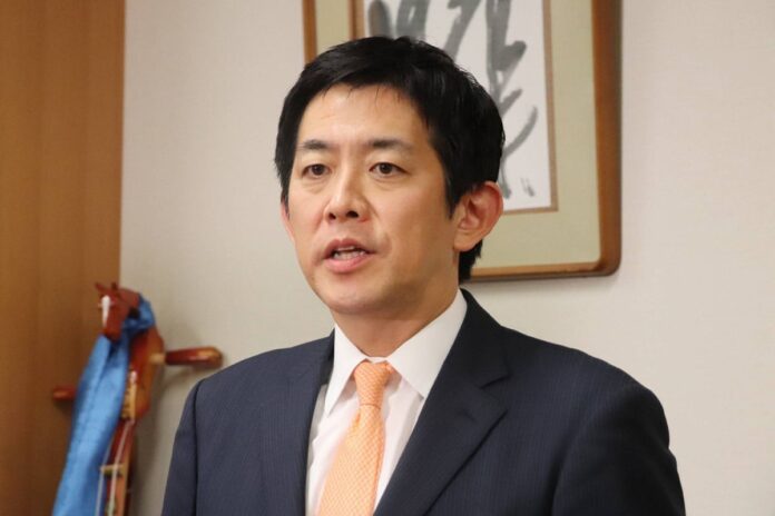 1773558974-c22a84d90bf9720e2a0a688665b2176a হরমুজে যুদ্ধজাহাজ পাঠানোর আহ্বান, যা বললেন জাপানের ক্ষমতাসীন দলের নেতা