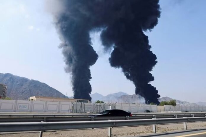 আমিরাতে ড্রোন হামলা, জ্বলছে ফুজাইরাহ শিল্পাঞ্চল