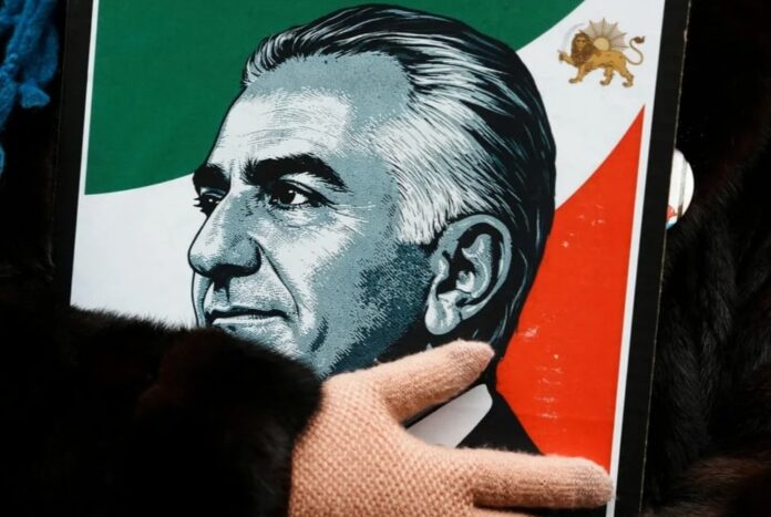 1773694562-f495f21fd4d98096af8b435675c2cf03 সমর্থকরাও যে কারণে ইরানের পাহলভির বিরুদ্ধে যাচ্ছে