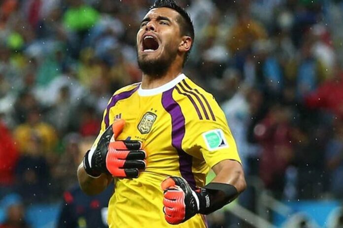 পেশাদার ফুটবলের ইতি টানলেন রোমেরো