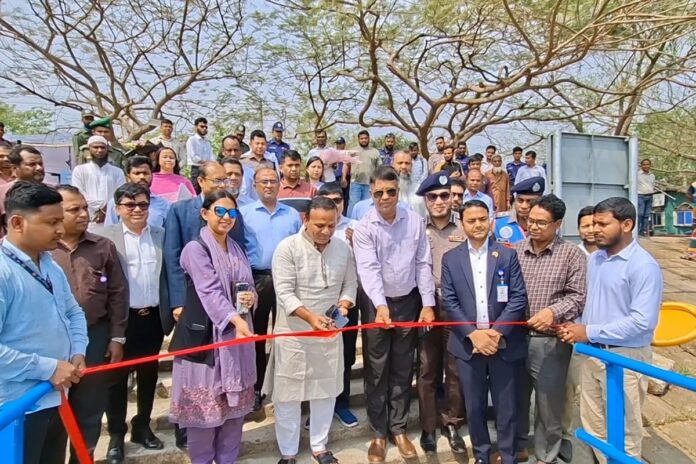 শিমুলিয়া টুরিস্ট ঘাট থেকে বরিশালগামী লঞ্চ সার্ভিসের উদ্বোধন নৌ পরিবহণ প্রতিমন্ত্রীর