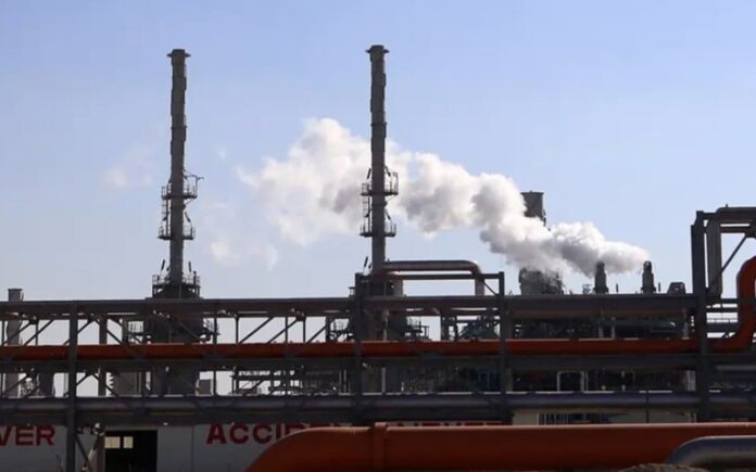 কুয়েতের রাষ্ট্রীয় তেল শোধনাগারে ড্রোন হামলা