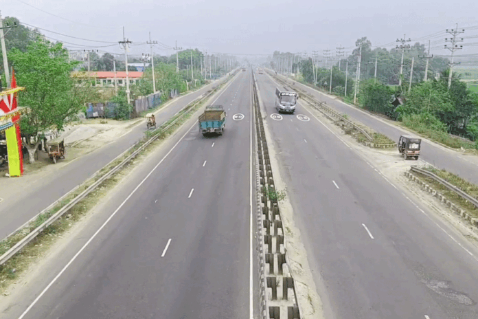 1773995824-fee4e47f3e4c529b1f2c751035a4492c শেষ মুহূর্তে উত্তরের পথ ফাঁকা