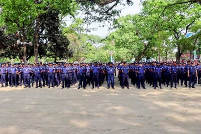 1774002534-6000237f23f885f3bc757e699565829f শোলাকিয়া ঈদগাহের নিরাপত্তায় কাজ করবে ১১০০ পুলিশ সদস্য