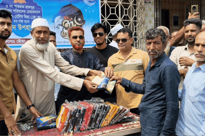 1774007085-3019f422209a6593f02fad5560f36b79 দেওয়ানগঞ্জে সুবিধাবঞ্চিতদের মাঝে ঈদ উপহার বিতরণ