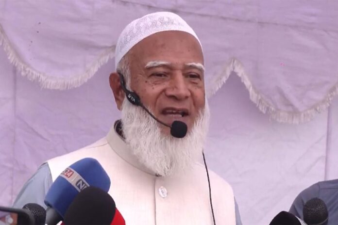 1774066179-e06d061a77a7bde916b8a91163029d41 মিরপুরে ঈদের নামাজ আদায় করলেন জামায়াত আমির