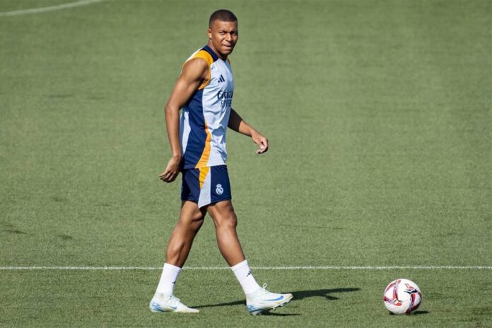 প্রীতি ম্যাচ: এমবাপেকে অধিনায়ক করে ফ্রান্সের দল ঘোষণা