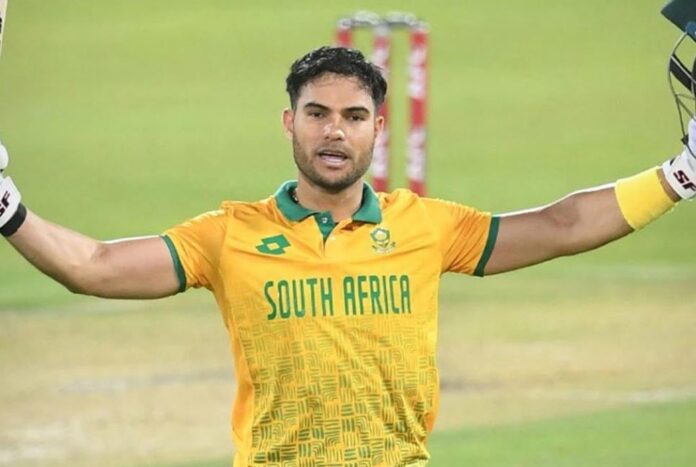 1774155834-4f6fa2948e662ff1a62f42a969bc7d74 পিএসএলে দল পেলেন হেনড্রিক্স