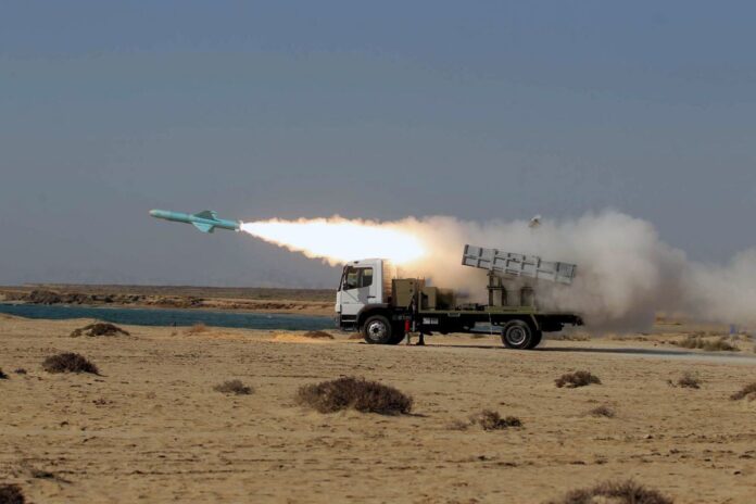 ট্রাম্পের হুমকির জবাবে সংঘাতমুখী অবস্থান নিচ্ছে ইরানের নতুন নেতৃত্ব