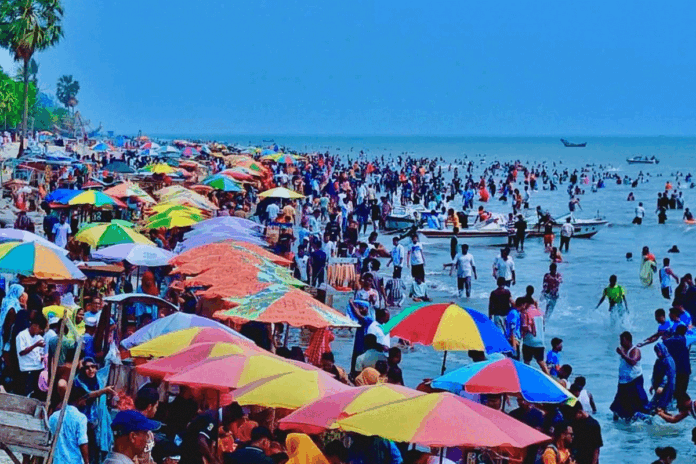 সরগরম কুয়াকাটা, ঈদের তৃতীয় দিনে দ্বিগুণ পর্যটক