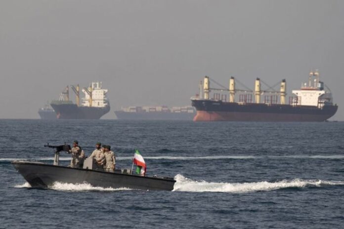 বিশ্ববাজারে কমলো জ্বালানি তেলের দাম