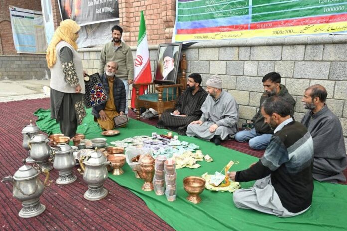 ইরানিদের সহায়তায় স্বর্ণ-অর্থ-গবাদি পশু দিচ্ছেন কাশ্মীরিরা
