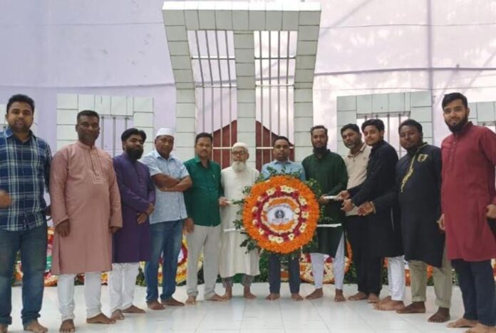 1774494686-fc9ef19d44701b0da984558d8853664b লাকসামে স্বাধীনতা দিবসে শহীদদের প্রতি শ্রদ্ধা