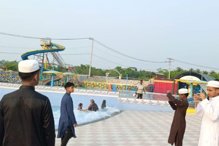 1774499013-e912a16ea6125af5ad4daf86f7732e35 সাত দিনব্যাপী ঈদ আয়োজন, ফেন্টাসি কিংডমে দর্শনার্থীর ঢল