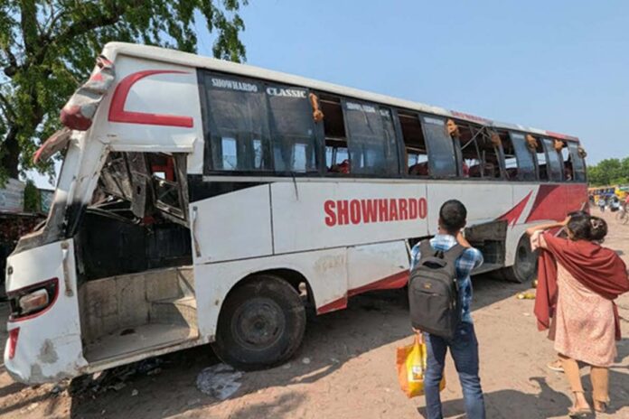পদ্মায় ডুবে যাওয়া সেই বাসের রেজিস্ট্রেশন স্থগিত