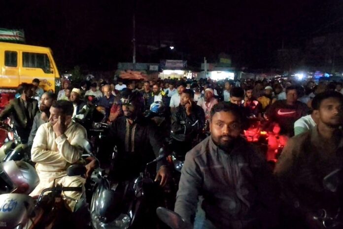 ঠাকুরগাঁওয়ে তেলের জন্য হাহাকার