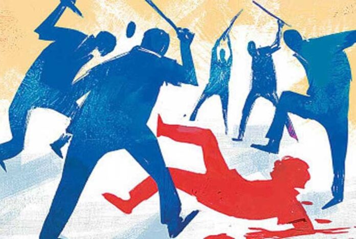 চিংড়ি ঘের দখল নিয়ে হামলা, আহত ৮