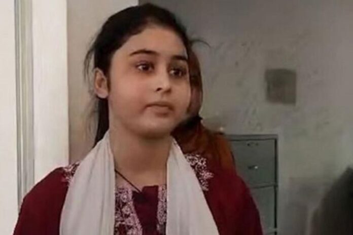 মা-ভাইসহ গ্রেফতার আলোচিত কন্টেন্ট ক্রিয়েটর প্রিয়া