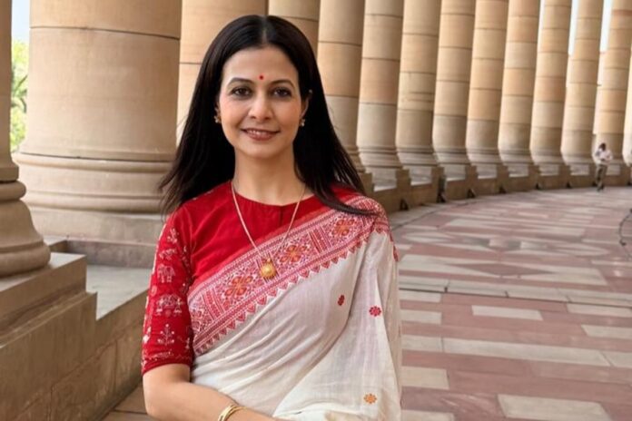 রাজ্যসভার সদস্য হিসেবে শপথ নিলেন কোয়েল মল্লিক