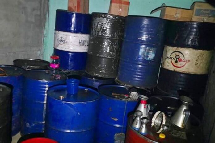 সংকট আতঙ্কে বাসাবাড়িতে তেল মজুত, অগ্নিদুর্ঘটনার আশঙ্কা