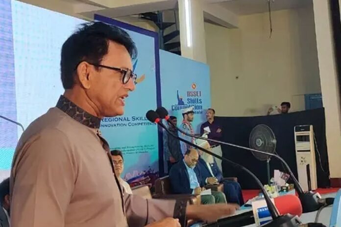 1775888644-4b19b9dffbb6550e7679bf23a1e173de পরীক্ষায় তুমিও ফেল, ছয়মাস পর আমিও ফেল: শিক্ষামন্ত্রী