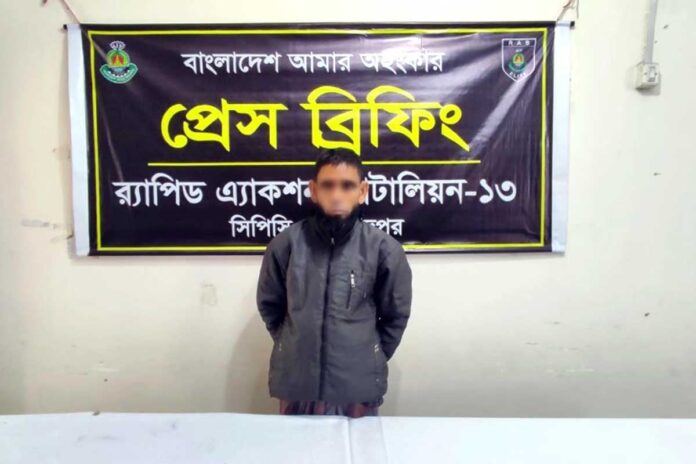 রংপুরে র‌্যাবের অভিযানে বিপুল মাদক উদ্ধার, কারবারি গ্রেফতার