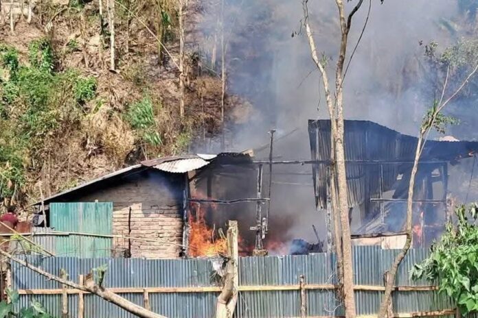 1776009209-8b41cffb0976c05c4a582591d25a49d9 বান্দরবানে অগ্নিকাণ্ডে প্রতিবন্ধী নারীর মৃত্যু