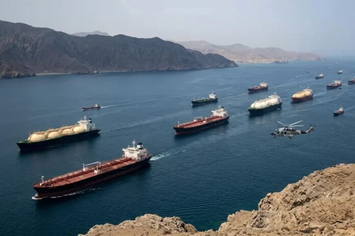 1776010113-8ec1f83a9adc3453bc62933504d61347 হরমুজকে শত্রুদের ‘মৃত্যুকূপ’ বানানোর হুঁশিয়ারি ইরানের