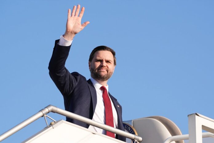 ইরানের সঙ্গে এখনো চুক্তি সম্ভব, মনে করেন মার্কিন ভাইস প্রেসিডেন্ট