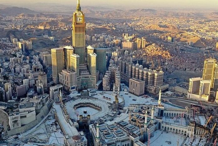 হজ ২০২৬: পবিত্র মক্কায় প্রবেশে ই-পারমিট চালু