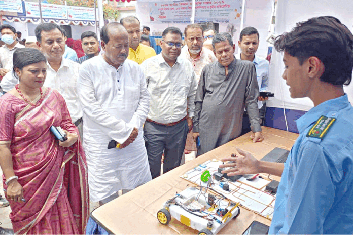 শিক্ষার্থীদের মানসিক বিকাশে শিক্ষকদের এগিয়ে আসতে হবে: জাহাঙ্গীর আলম