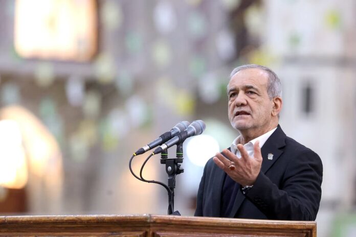 1776266799-db3a17f7bcac837ecc1fe2bc630a5473 ইরানি জাতিকে মাথা নত করানোর শক্তি কারও নেই: পেজেশকিয়ান