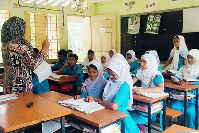 প্রাথমিকে ৬০ হাজার শিক্ষক নিয়োগ প্রক্রিয়া শুরু শিগগিরই