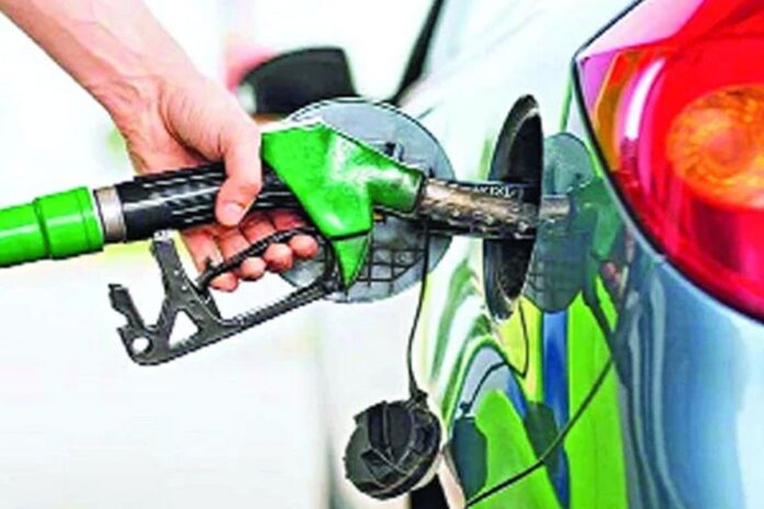 1776268549-5f37a7c62dd437649edf8008022d1875 সেনবাগে সাড়ে ৫ হাজার লিটার তেল জব্দ, জরিমানা