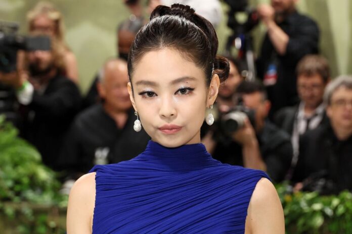 টাইম ম্যাগাজিনের ১০০ প্রভাবশালীর তালিকায় ‘ব্ল্যাকপিঙ্ক’ তারকা জেনি