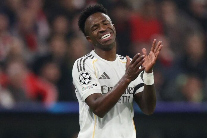 ভিনিসিউসকে বায়ার্নের মাঠে রেখেই চলে গেল রিয়ালের বাস