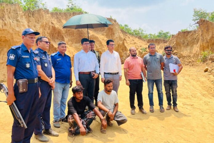 কসবায় পাহাড় কাটায় জরিমানা ও কারাদণ্ড